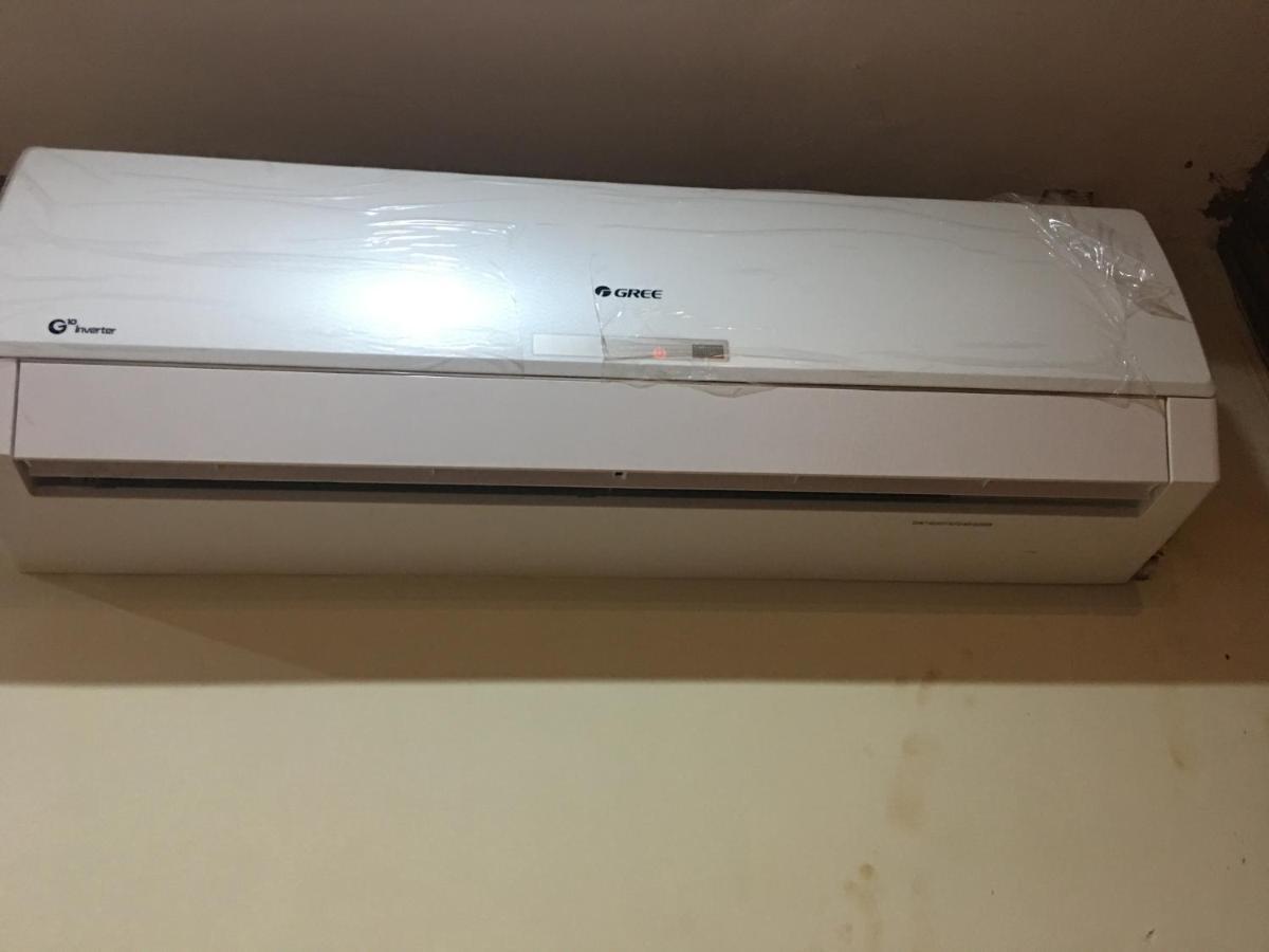 One Bed Studio Apartment Near Shaukat Khanum Лахор Екстер'єр фото